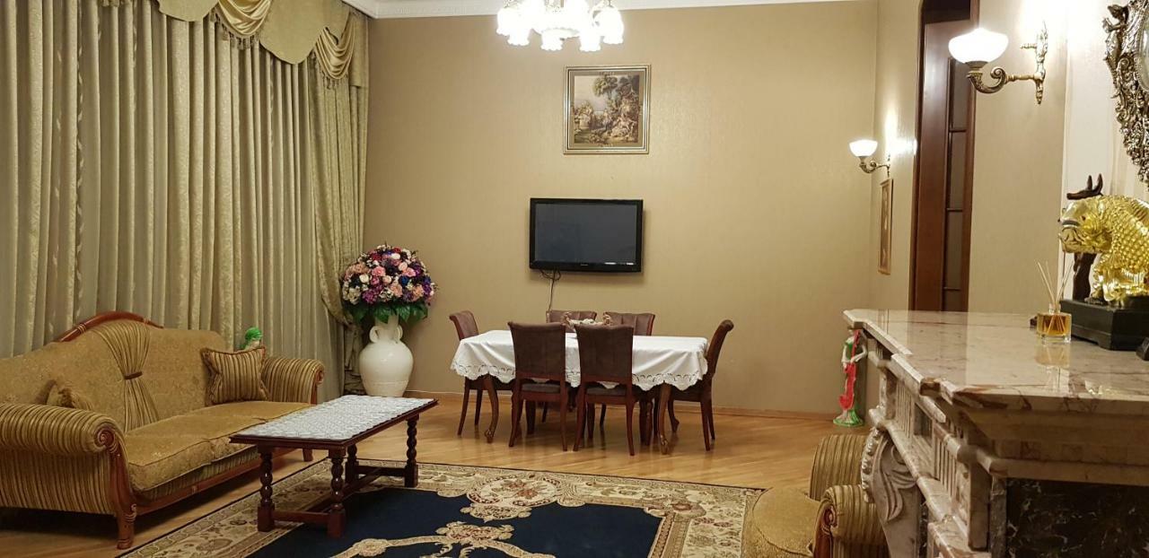 Gulluoglu Royal Deluxe Apartment Baku Exterior foto